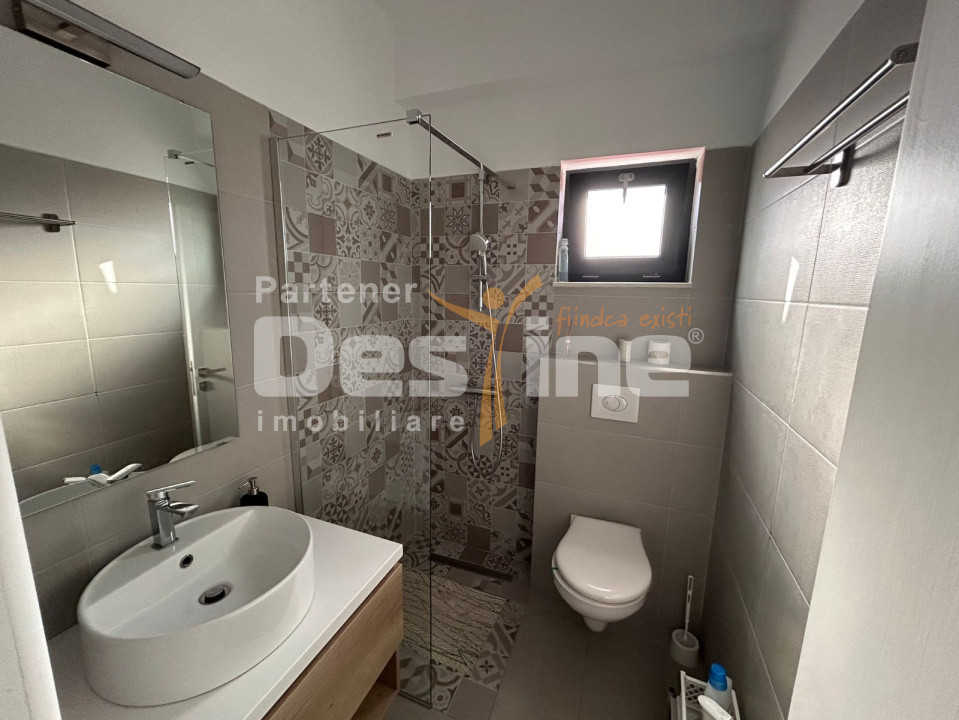 Apartament 3 camere open space, 71.5mp, zona Calea Severinului