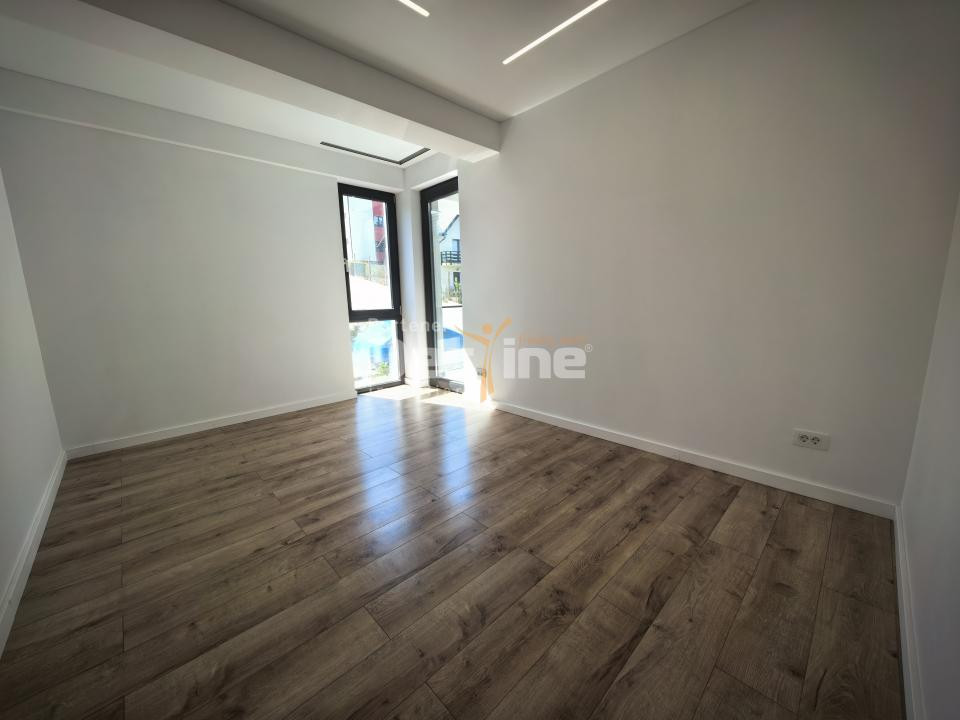 Apartament 2 camere 57 mp 2 balcoane etaj 1