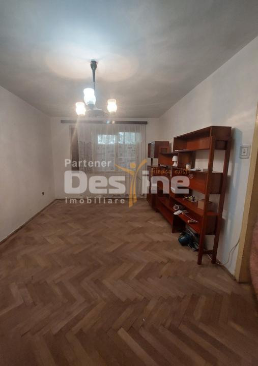 Apartament 3 camere, parter, Nord