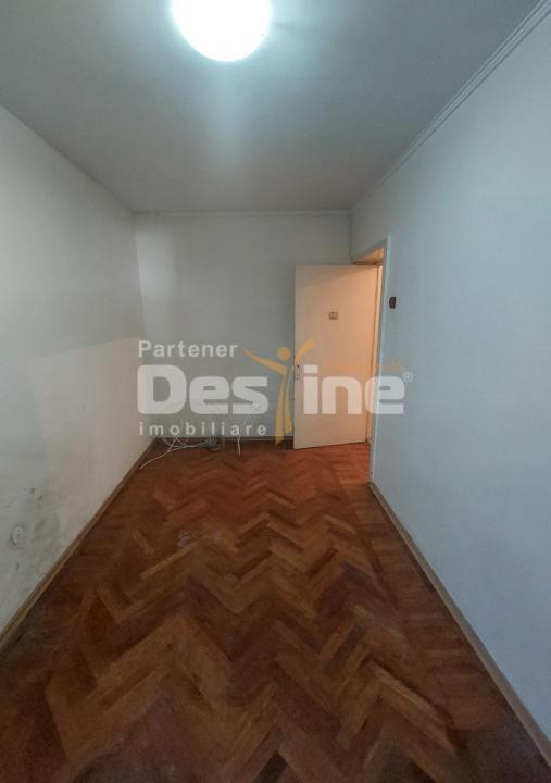 Apartament 3 camere, parter, Nord