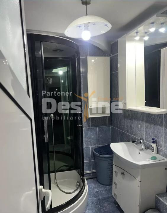 Apartament 2 camere, zona Mihai Bravu, Ploiesti, etaj intermediar