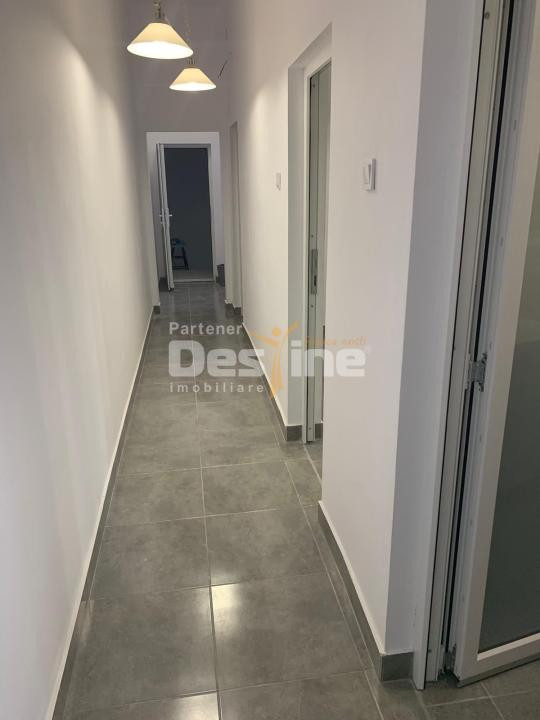 Dacia - Vasile Lascar I Vila 9 camere I Renovata recent