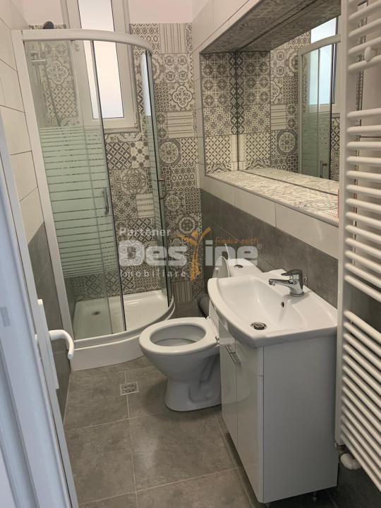 Dacia - Vasile Lascar I Vila 9 camere I Renovata recent