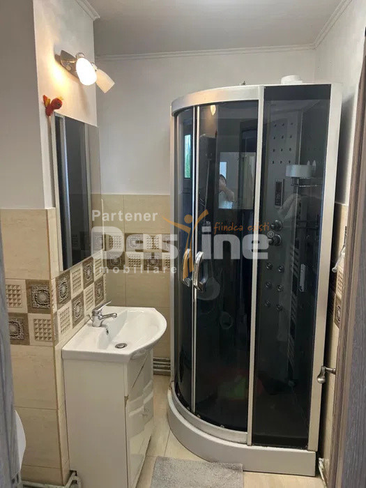 Apartament 2 camere 55 mp etaj intermediar, cu balcon, situat pe Calea Bucuresti