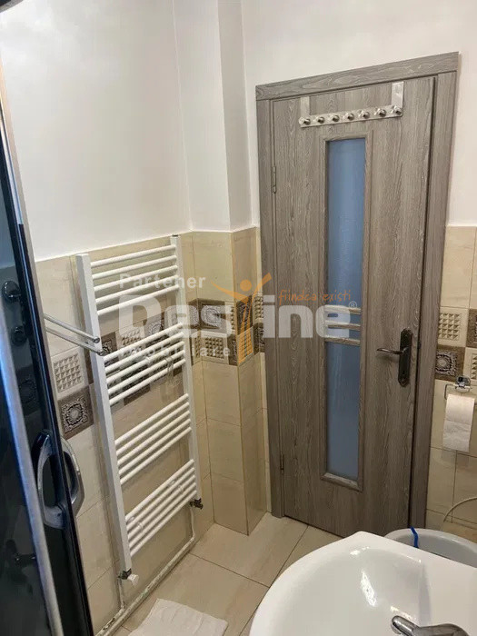 Apartament 2 camere 55 mp etaj intermediar, cu balcon, situat pe Calea Bucuresti