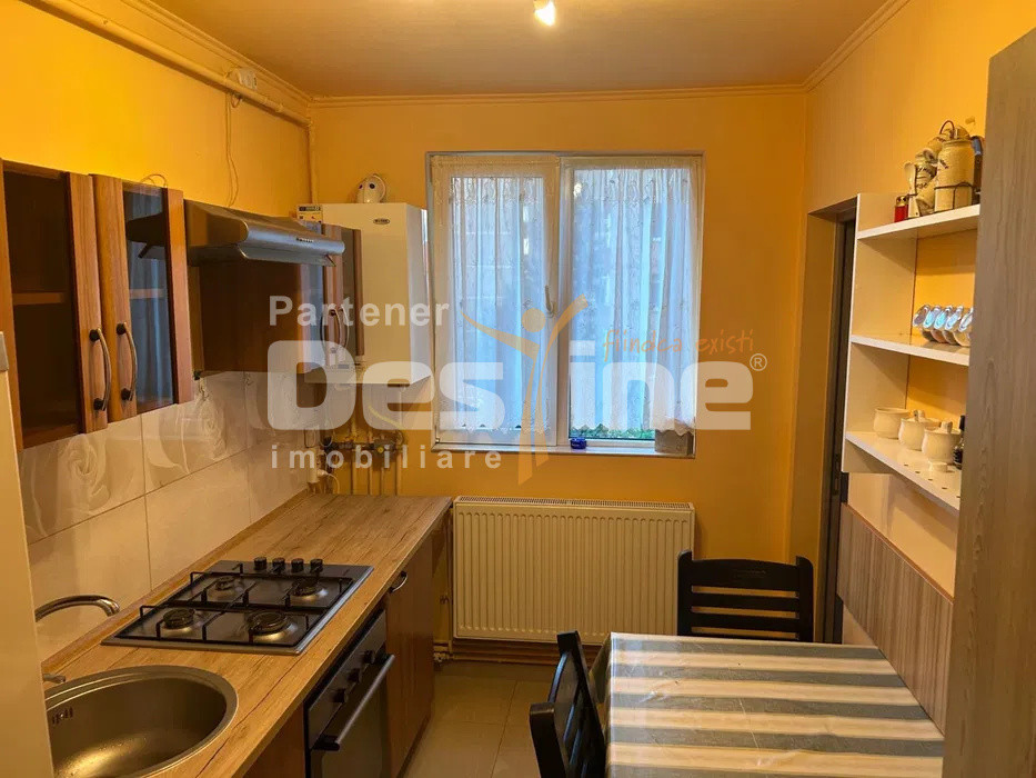 Apartament 2 camere 55 mp etaj intermediar, cu balcon, situat pe Calea Bucuresti