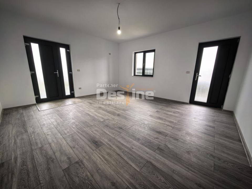 Casă individuală 3 camere 2 bai 313 mp teren Lunca Cetațuii