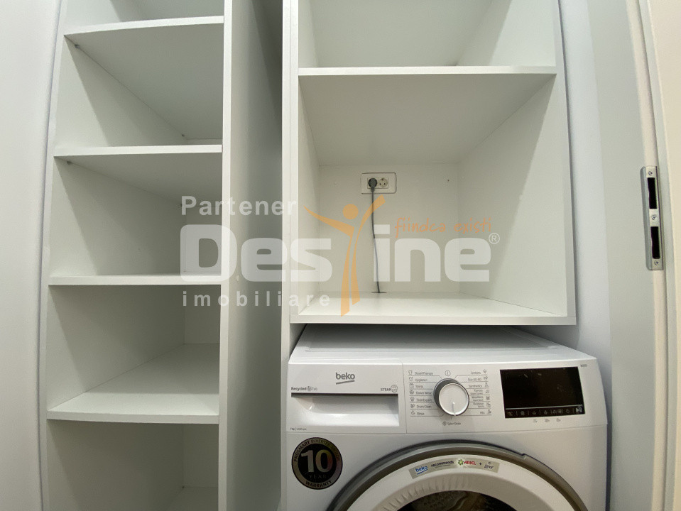 Studio 58 mp la etaj intermediar, cu balcon, situat in Urban Plaza - Astra 