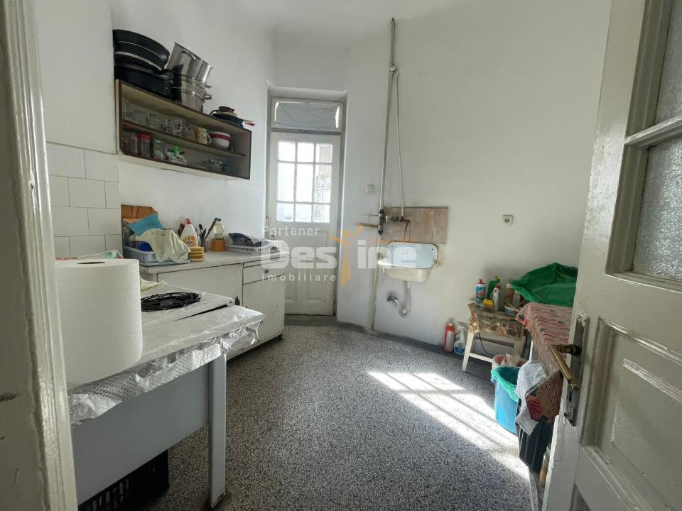 Unirii I Apartament 5 camere I Necesita renovare