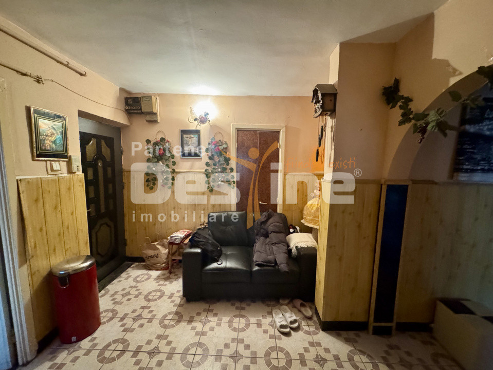 Apartament 3 camere et 1 Ultracentral Simeria