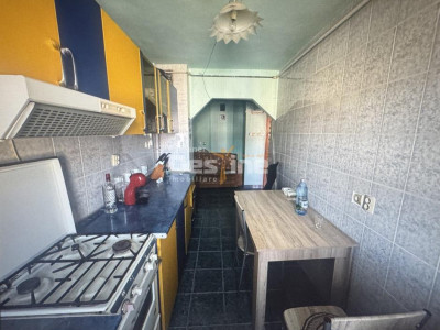 Apartament 2 camere – Etaj 3 – Decomandat Simeria