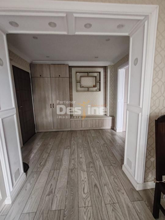 Apartament 2 camere, etajul 4, Zona Crucea Garii