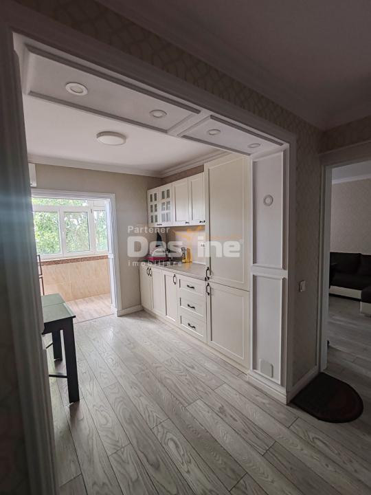 Apartament 2 camere, etajul 4, Zona Crucea Garii