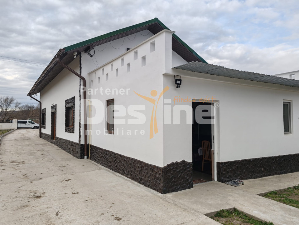  Casa parter+mansarda si teren in Lipovat, Vaslui