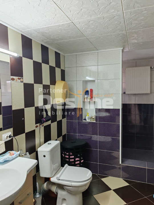  Casa parter+mansarda si teren in Lipovat, Vaslui