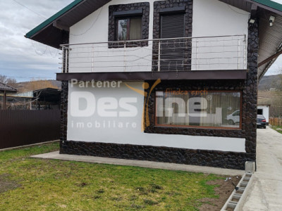  Casa parter+mansarda si teren in Lipovat, Vaslui