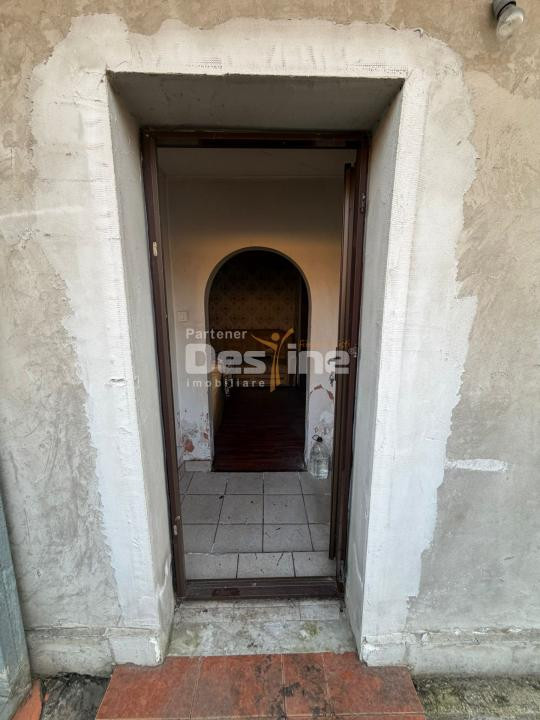 Casa +Teren intravilan 900 mp ( 2 corpuri de casă )Calea Giulești  