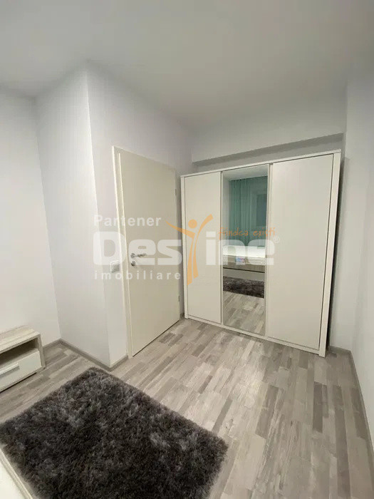 Apartament cu 3 camere, loc de parcare si boxa, balcon, situat in Maurer Coresi