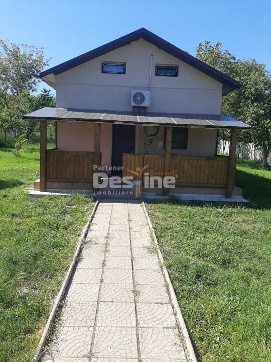 CASĂ DE VÂNZARE 