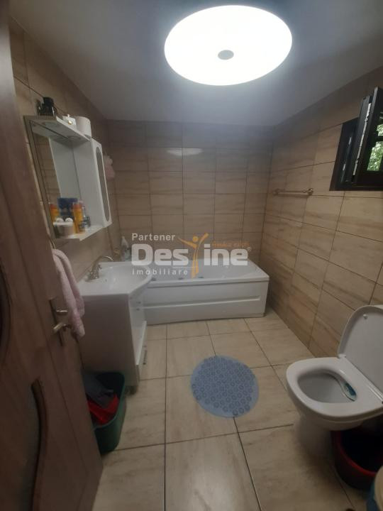 CASĂ DE VÂNZARE 