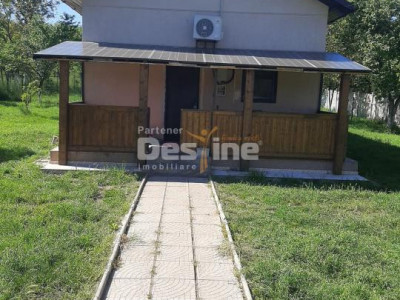 CASĂ DE VÂNZARE 