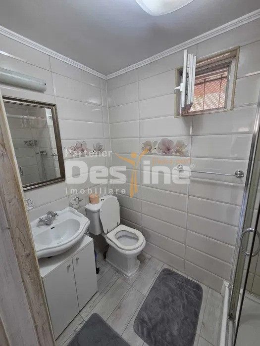 Apartament 2 camere, et. 1, proaspăt renovat, Piața Sfatului