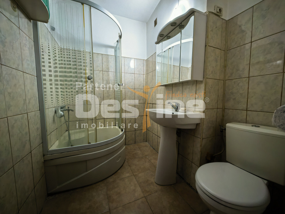 Apartament 1 Cameră 32 m, etaj intermediar, imobil cu lift