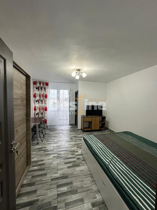 Garsoniera renovata la etaj intermediar, pet friendly, Tractorul, langa Coresi