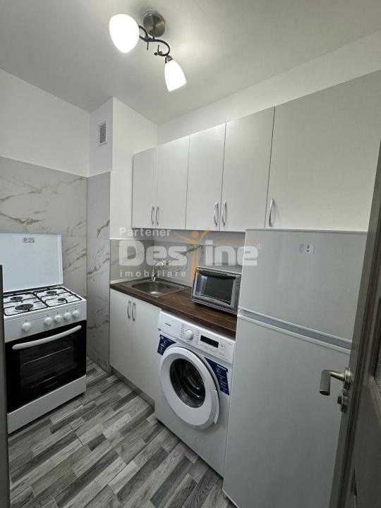Garsoniera renovata la etaj intermediar, pet friendly, Tractorul, langa Coresi