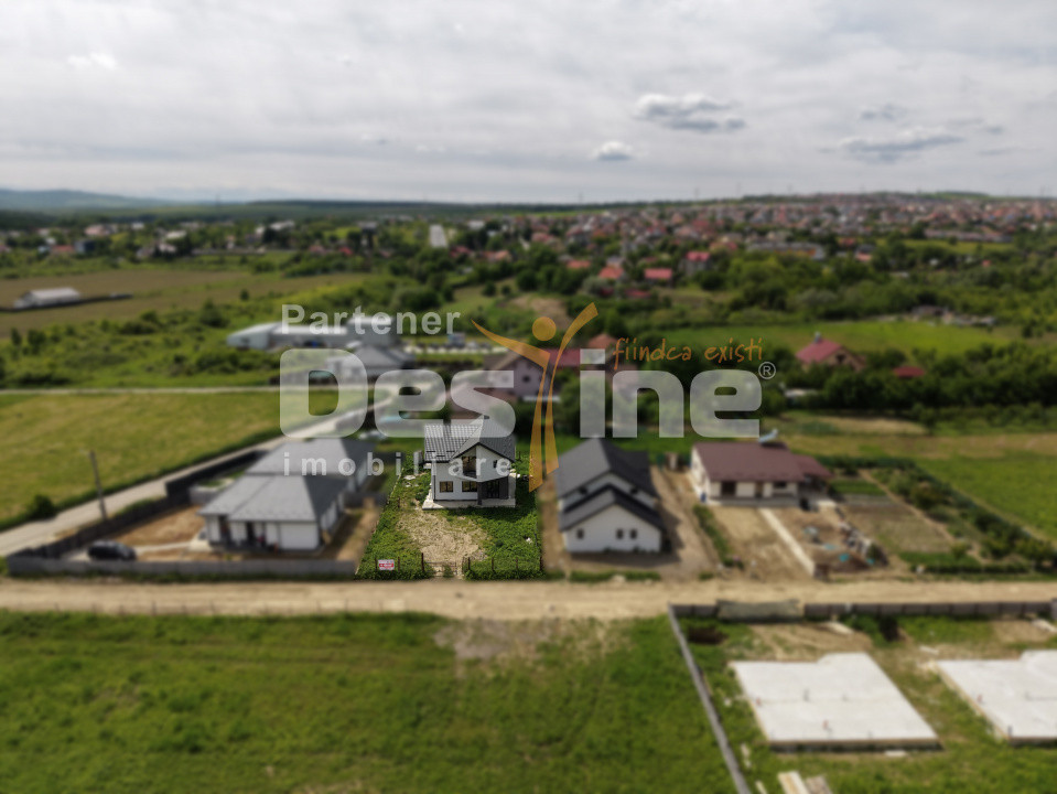 COMISION 0% Casă individuală 3 camere 2 bai 500mp teren Lunca Cetațuii