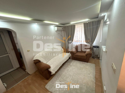 Podu Ros - Apartament 3 camere semidecomandat, MOBILAT și UTILAT