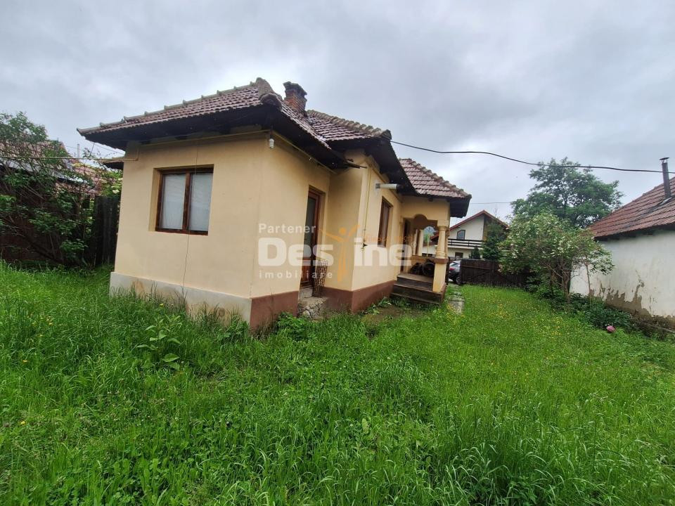 Oportunitate rară! Casă spațioasă aproape de Barajul Valea Uzului, Darmanesti