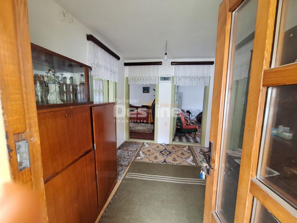 Oportunitate rară! Casă spațioasă aproape de Barajul Valea Uzului, Darmanesti