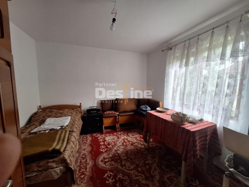 Oportunitate rară! Casă spațioasă aproape de Barajul Valea Uzului, Darmanesti