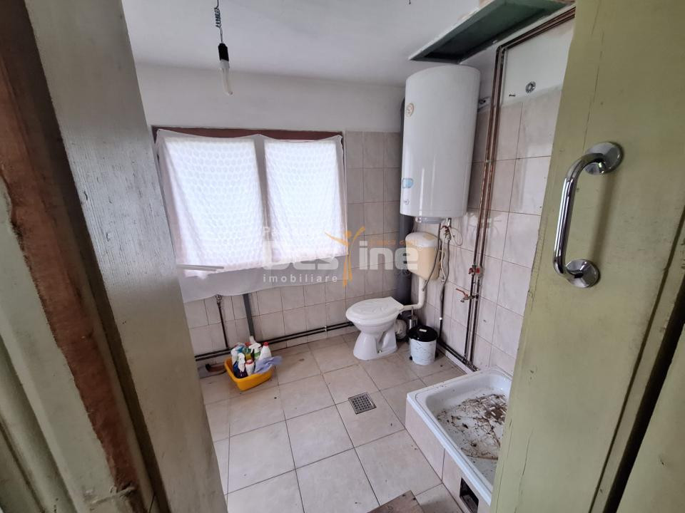 Oportunitate rară! Casă spațioasă aproape de Barajul Valea Uzului, Darmanesti