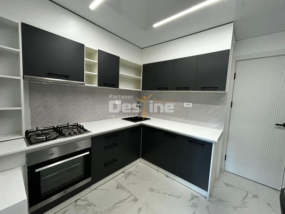 Apartament 3CD 72mp, etaj intermediar, Nicolina, 2 bai + balcon