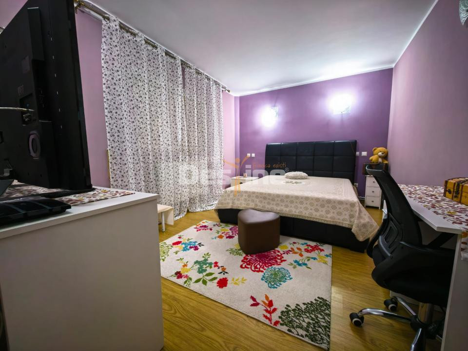 Comision 0%, Casa cu etaj si mansarda, 7.200 mp teren, comuna Probota