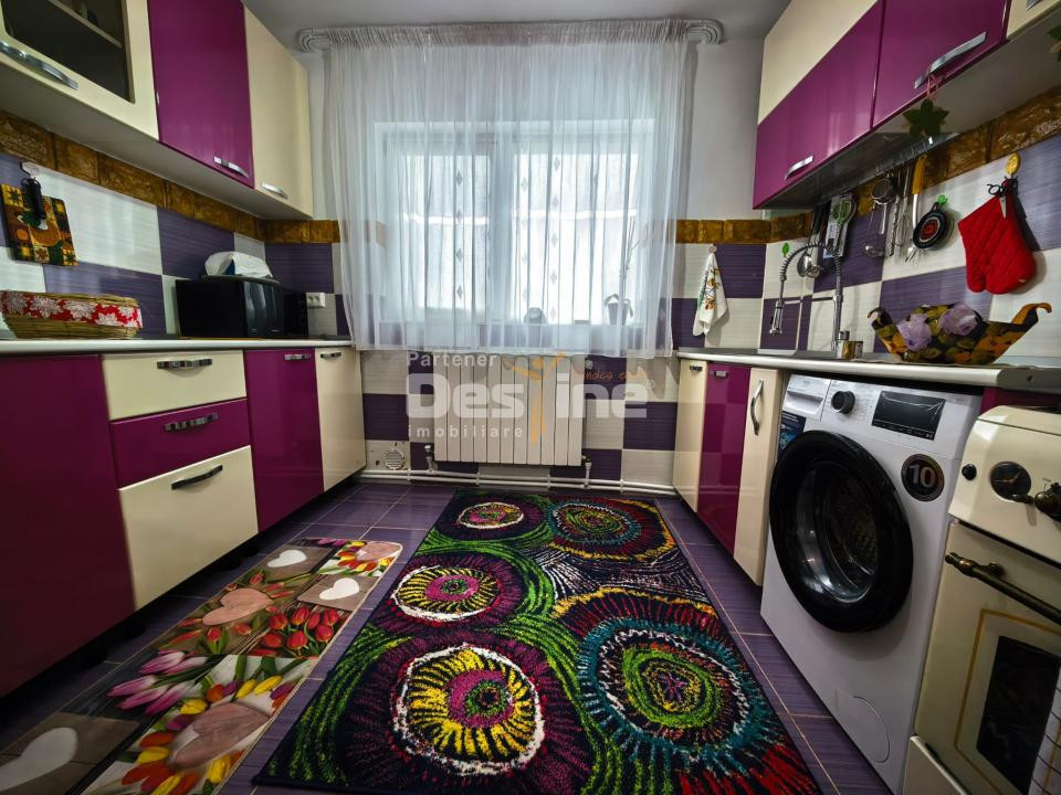Comision 0%, Casa cu etaj si mansarda, 7.200 mp teren, comuna Probota