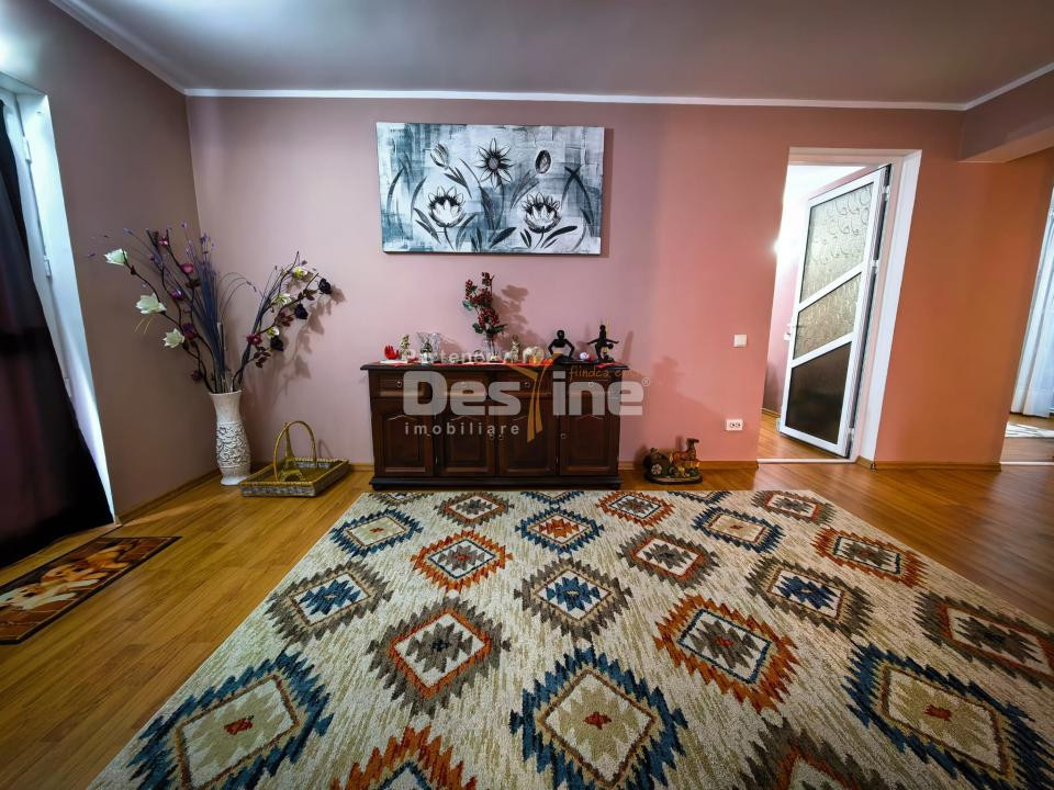 Comision 0%, Casa cu etaj si mansarda, 7.200 mp teren, comuna Probota