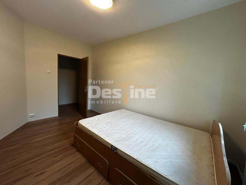 Apartament 3 camere decomandat 65mp Pacurari