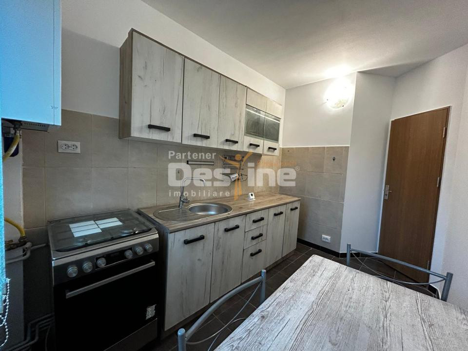 Apartament 3 camere decomandat 65mp Pacurari