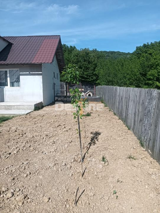 Casă de vânzare 85 mp | Zona Bârnova | Loc parcare | Constr. parțial finalizat
