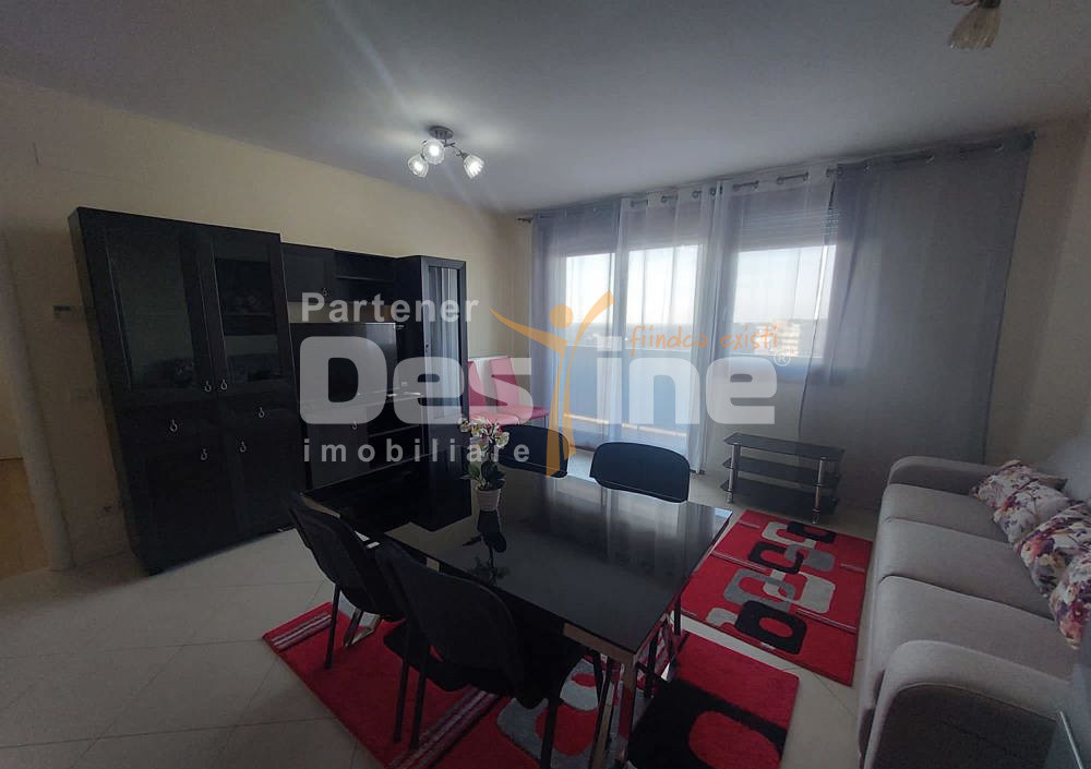 PROPRIETAR inchiriez apartament 3 camere  in Fructus Plaza, Timisoara