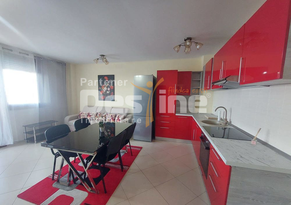 PROPRIETAR inchiriez apartament 3 camere  in Fructus Plaza, Timisoara
