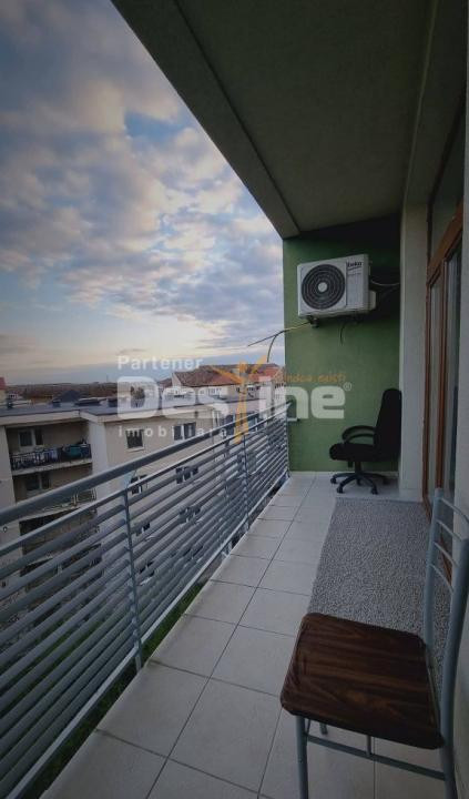 Inchiriez apartament