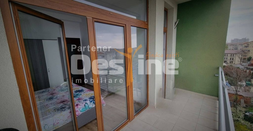 Inchiriez apartament