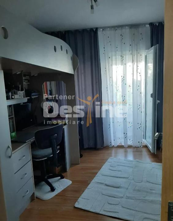 Proprietar Ap.2 camere decomandat la Mansardă