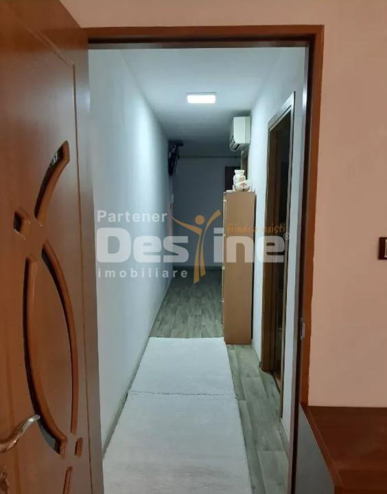 Proprietar Ap.2 camere decomandat la Mansardă
