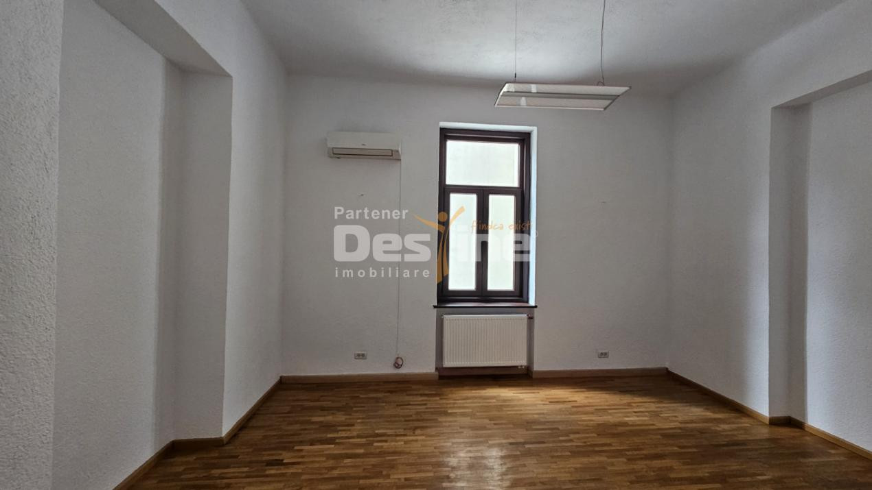 Spațiu de birouri într-o vilă istorică | 160 mp | Piața Romană 