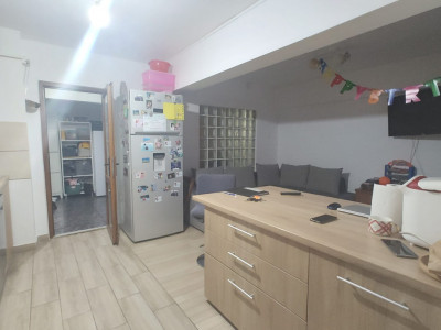 apartament decomandat 4 camere